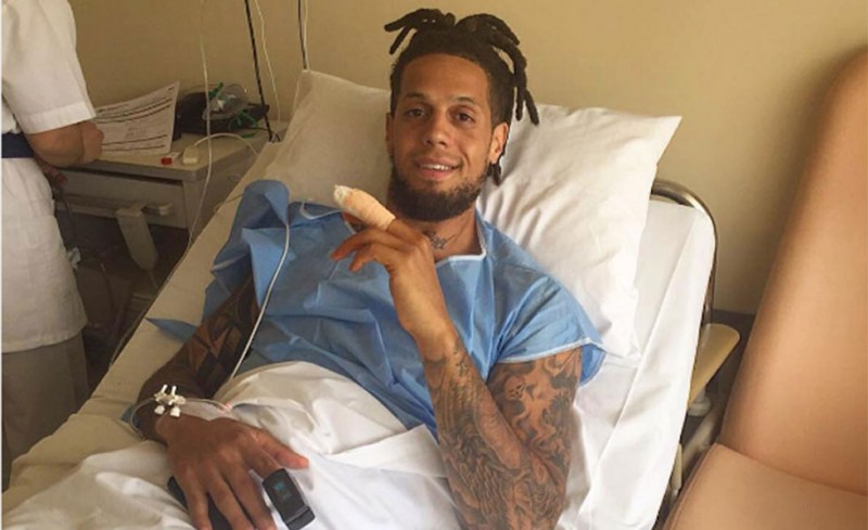 Επέμβαση ο Χάκετ