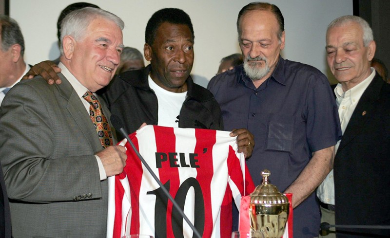 Να γελάσουμε και λίγο! Ο Πελέ την… είπε στον Καραλή!