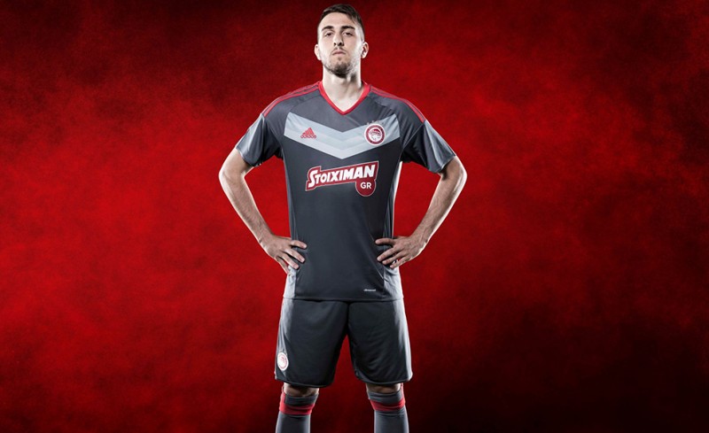 Ο Κώστας τη φόρεσε! Εσύ;