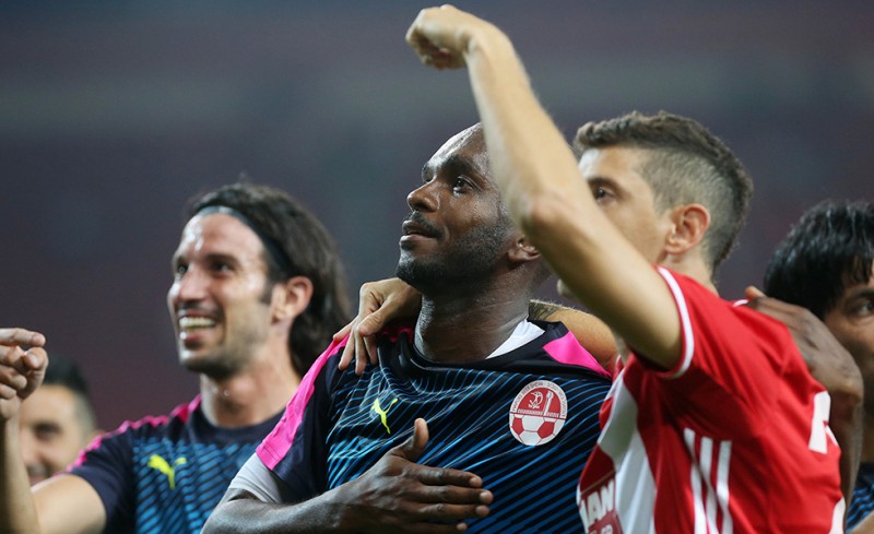 Τον αποχαιρέτησε