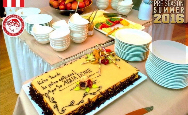 Ξεχωριστές ευχές στον Θρύλο