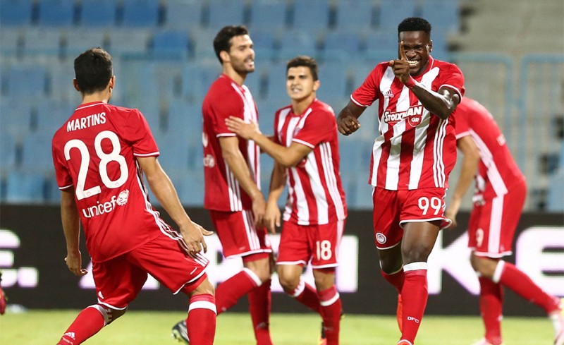 Κυριακή (20:30) στη Λάρισα ο Θρύλος