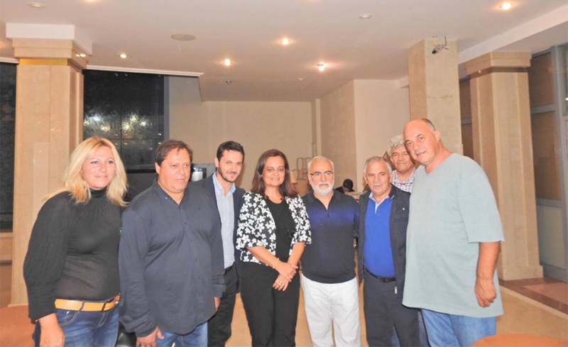 Ξανά μαζί τα φιλαράκια!