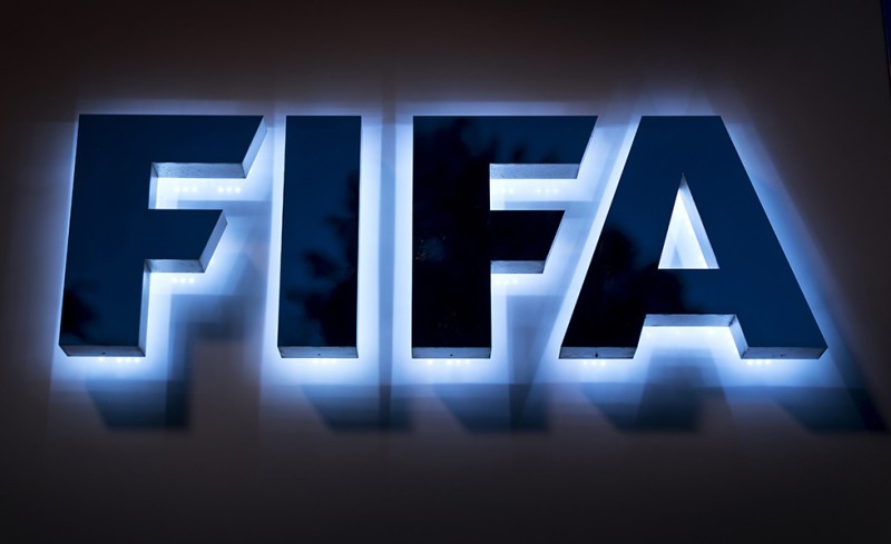 Η FIFA ζητάει... σέντρα στις 10/9!