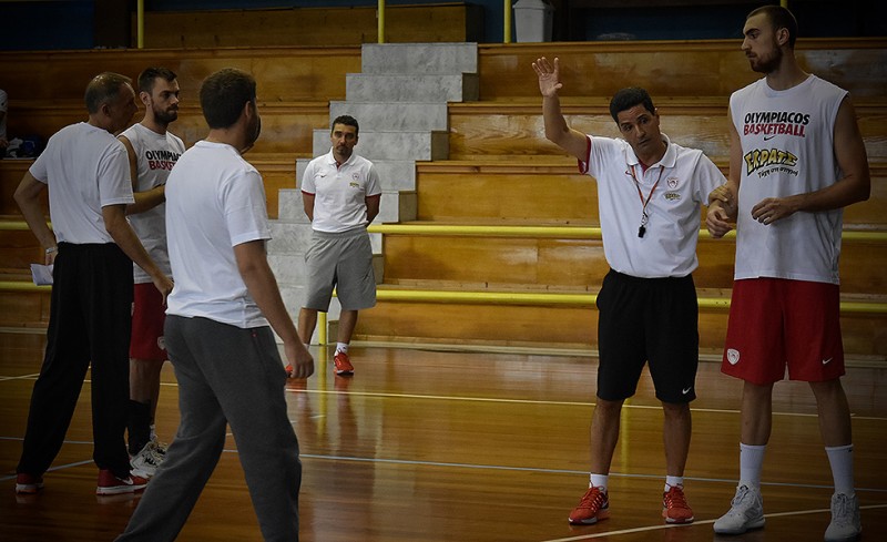 Δουλειά στο παρκέ... (photos)