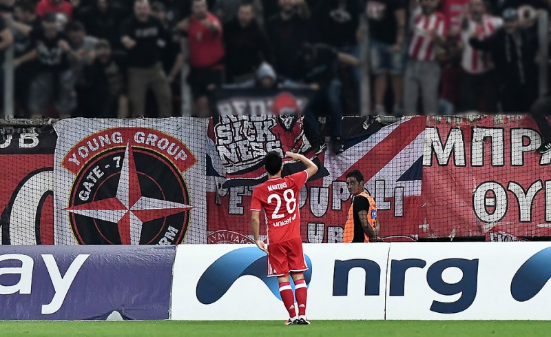 Υπόκλιση ξανά...