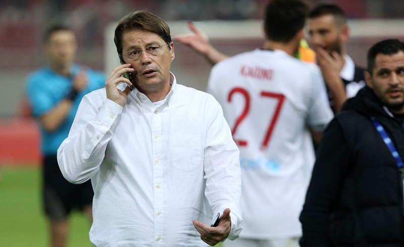 Χειρονομίες του Μίχελ στον κόσμο του Θρύλου!