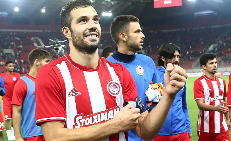 Brate Μιλιβόγεβιτς! Μάγκας αρχηγός!