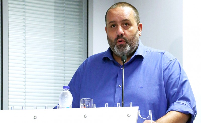 Καλά σας τα λέει!