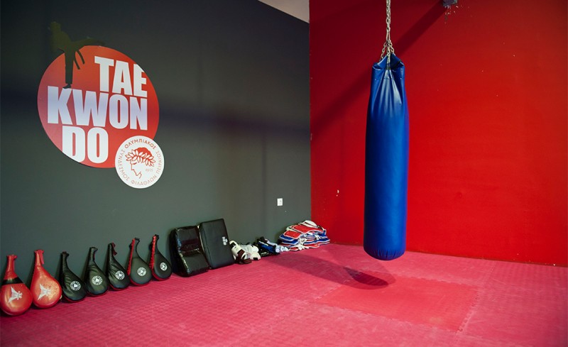 Με 10 αθλητές ο Ολυμπιακός