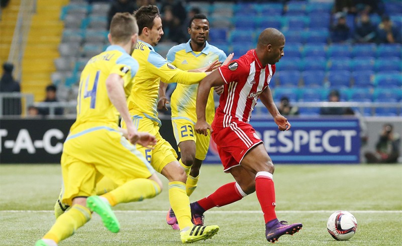 Έκλεισε τα μάτια σε πέναλτι και αποβολή!