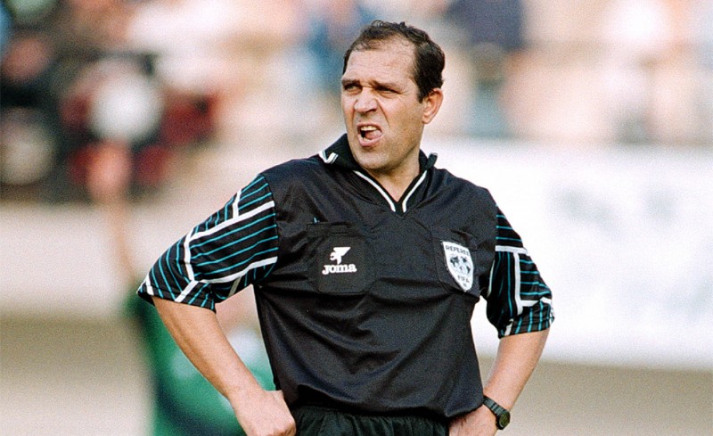 Κι όμως, αυτός θα φτιάχνει τους πίνακες διαιτησίας! (video)