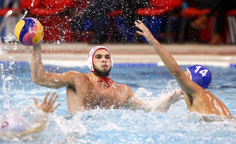 Αφεντικό στον Πειραιά