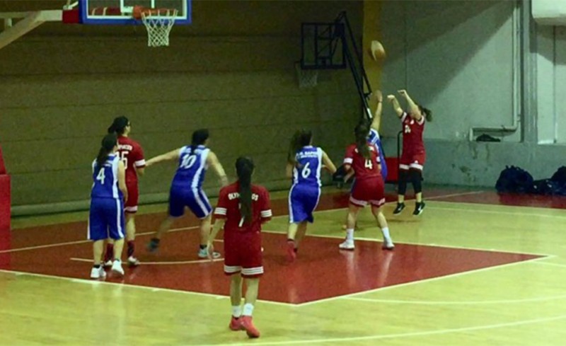 Εύκολα οι Κορασίδες