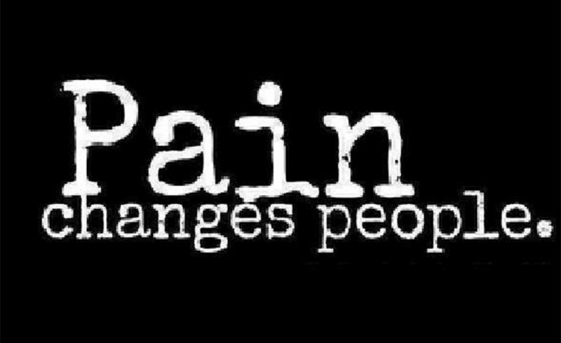 Ο ΠΟΝΟΣ είναι μεγάλος. Πολύ μεγάλος. Τεράστιος!