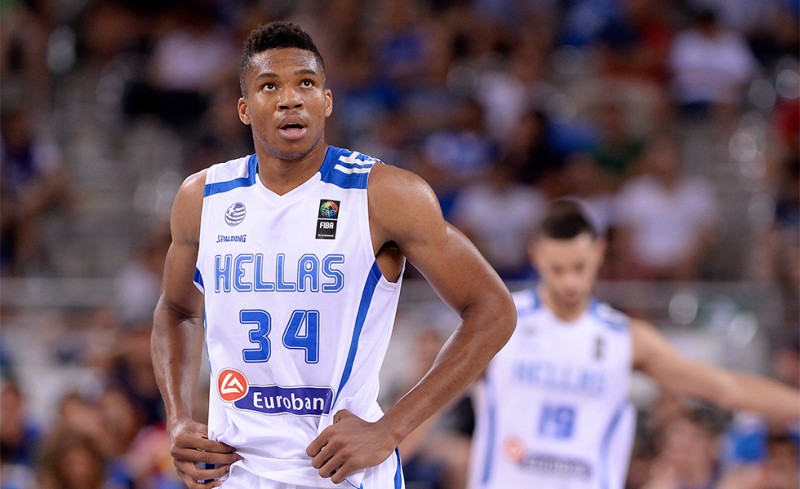 Συνεχάρη Αντετοκούνμπο ο Ολυμπιακός!