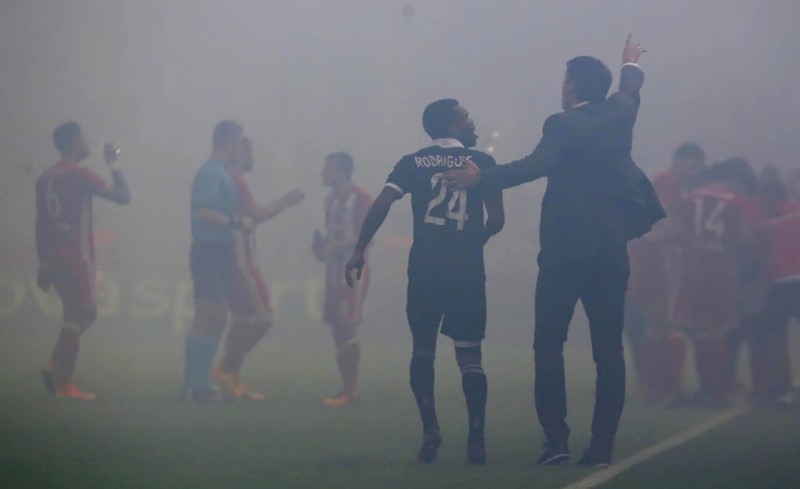 Βλέπεις, συγκρίνεις, γελάς!