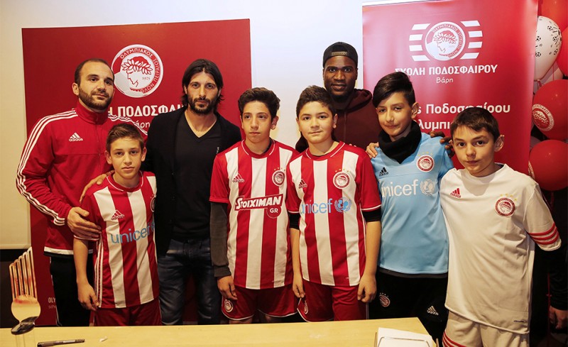 Κοπή πίτας με Τσόρι και Ιντέγε