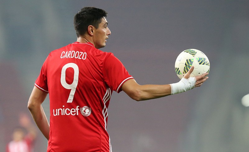 Το χειροκρότημα σε Καρντόσο