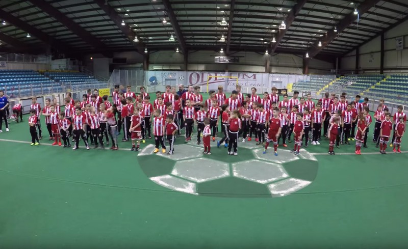 Η ετήσια φωτογράφιση σε... fast forward (video)