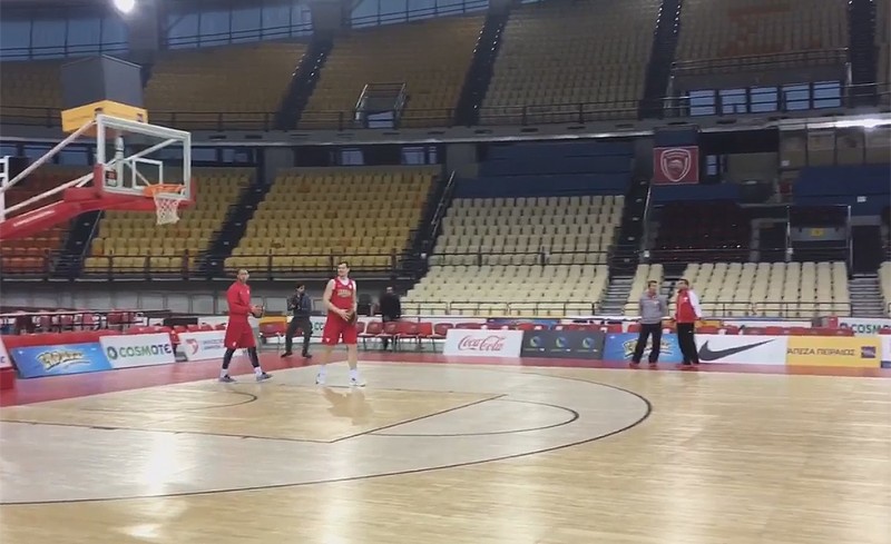 Η προπόνηση του Ολυμπιακού (video)