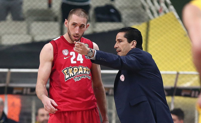 Αποχώρησε ο Λοτζέσκι
