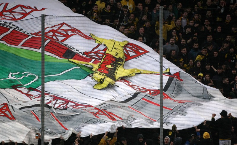 Η υποκρισία σε όλo της το μεγαλείο...