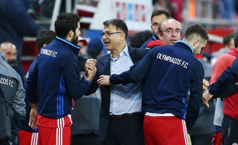 Δυναμική απάντηση στο γήπεδο!