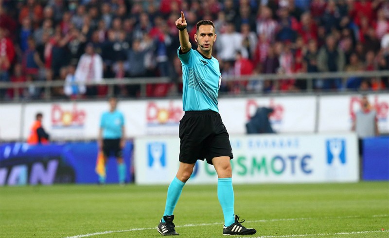 Παραπέμπονται Παπαπέτρου και Κύζας