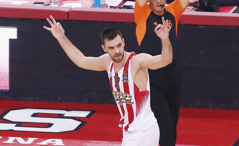 Μάντζαρης... on fire!