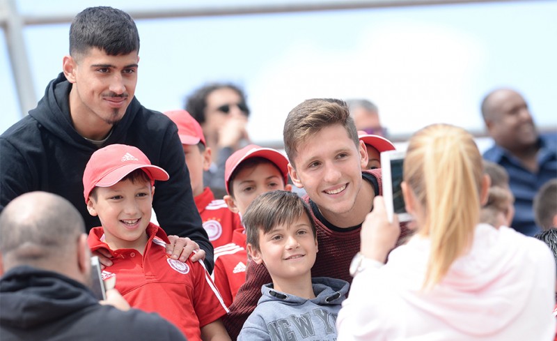 Πόλος έλξης οι 