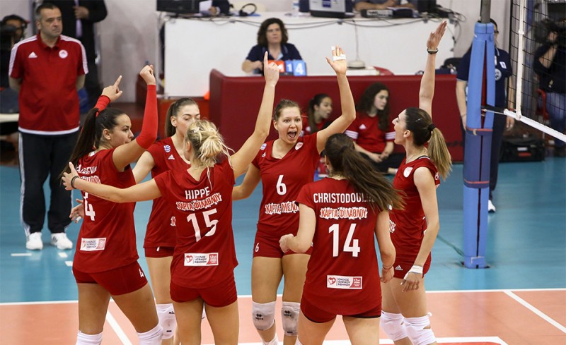 Σηκώνει κούπα στο Ρέντη!