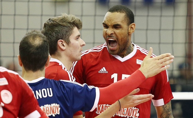 Τους γλέντησε ο Θρύλος με έναν διαστημικό Αγκάμεζ!