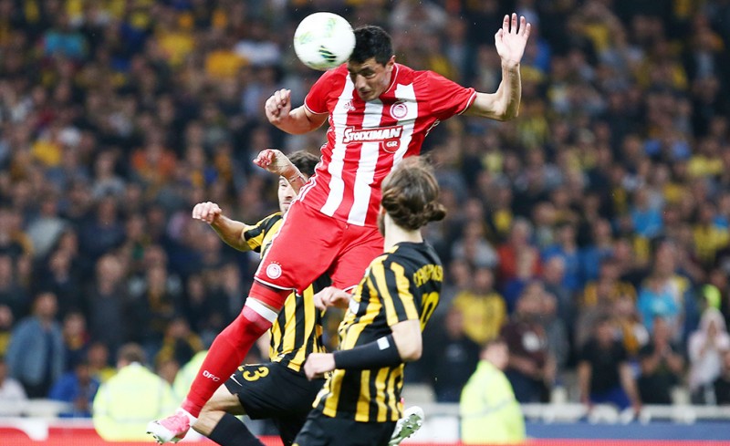 Μπες μωρή πόρνη μπάλα...