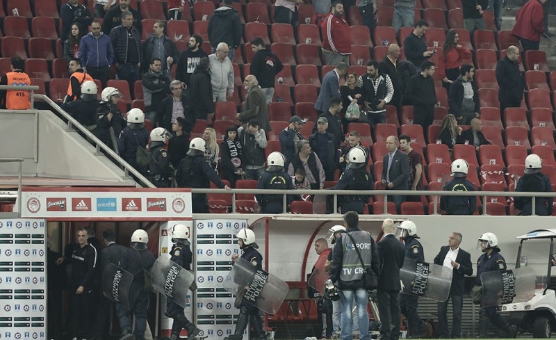 Αναβολή για αύριο