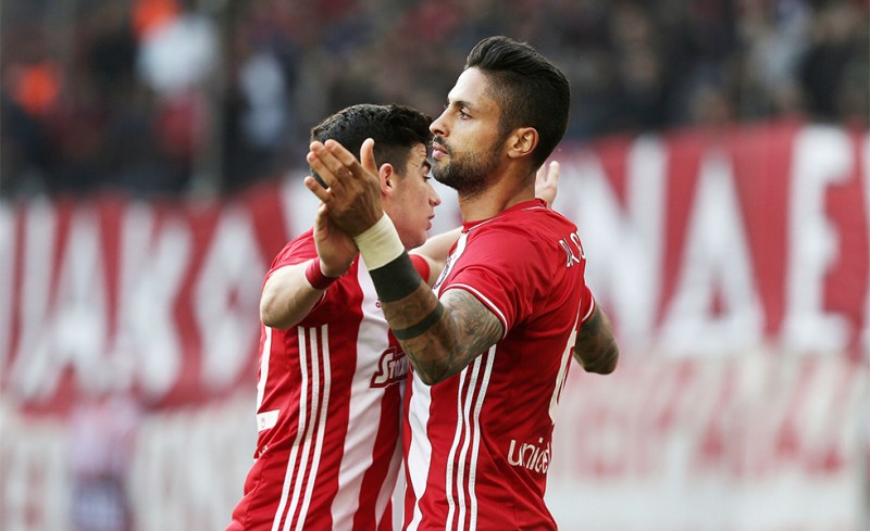 Πολύχρονοι...