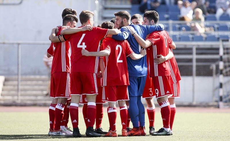 Τρομερή παράδοση οι Έφηβοι!