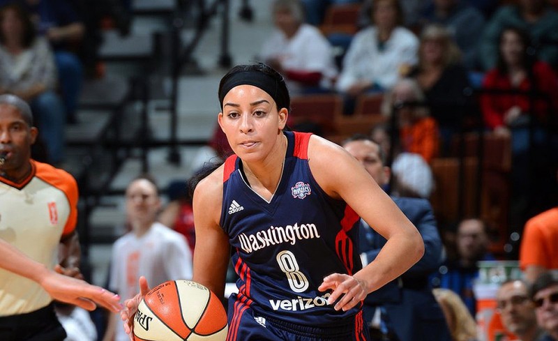 Άσος από το WNBA!