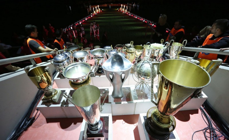 Παρέλαση από κούπες! (photo)