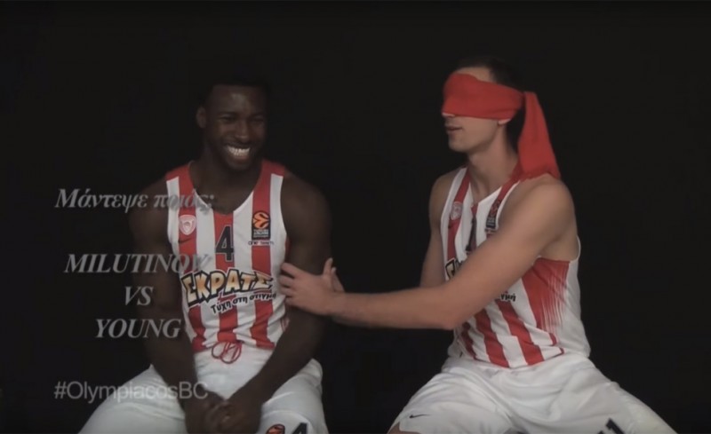 Τον... πρόδωσαν τα μπράτσα του (video)