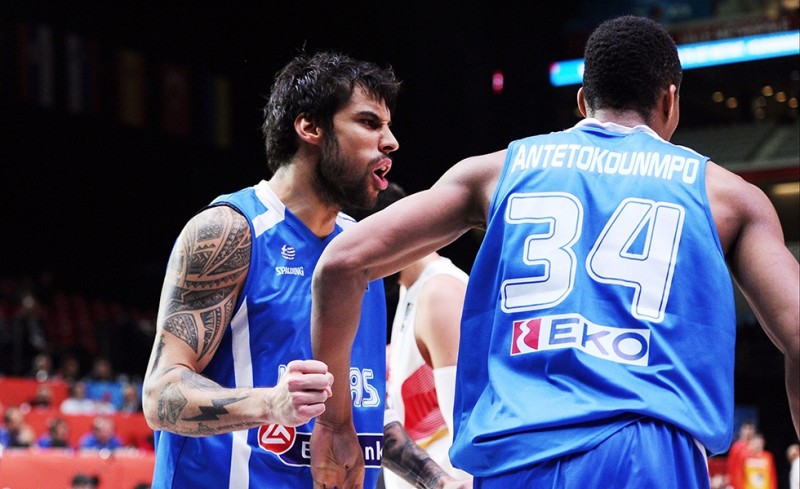 Το μήνυμα του Πρίντεζη από την... ξαπλώστρα του! (video)