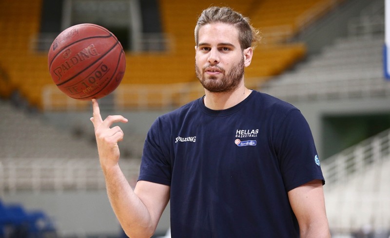 Κοντά σε Μπόγρη ο Θρύλος!