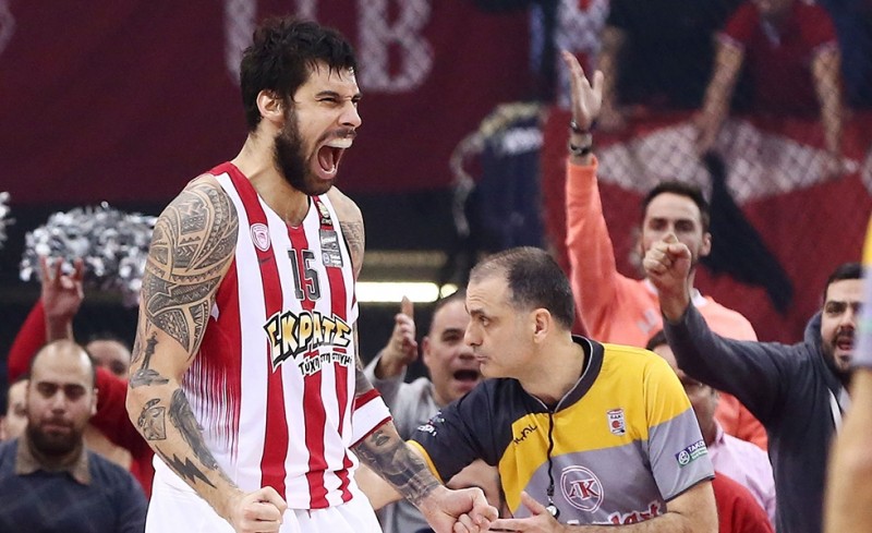 Εδώ είναι Πειραιάς...