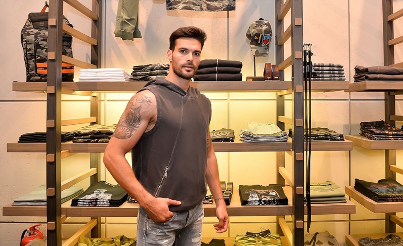 Με τον... Ροναλντίνιο ο Μποτία (photo)