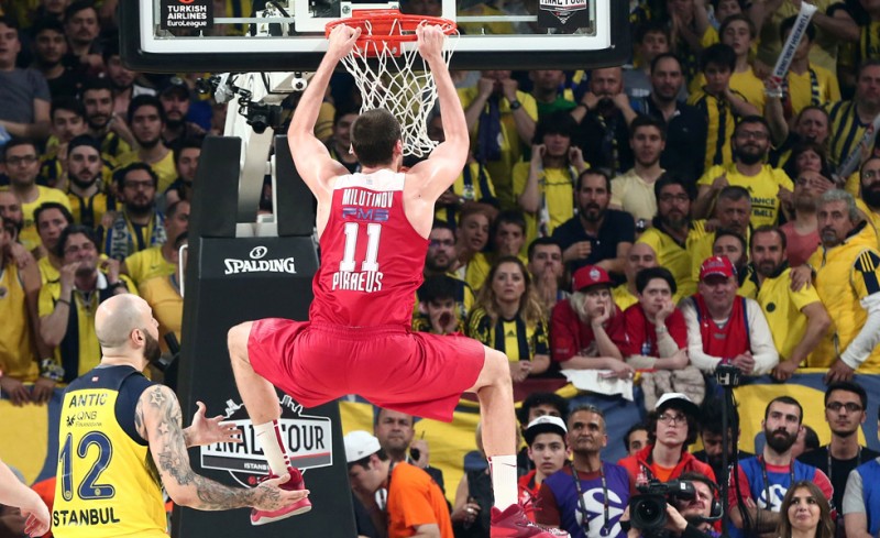 Για Σαν Αντόνιο ο Μιλουτίνοφ!