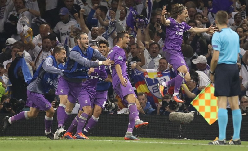 Έγραψε ιστορία η Ρεάλ με το back2back!