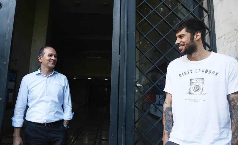 Πραγματικά, περίμενε κανείς ότι δεν θα μείνει;