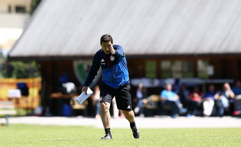 Περνάει τις... ιδέες του ο Χάσι!