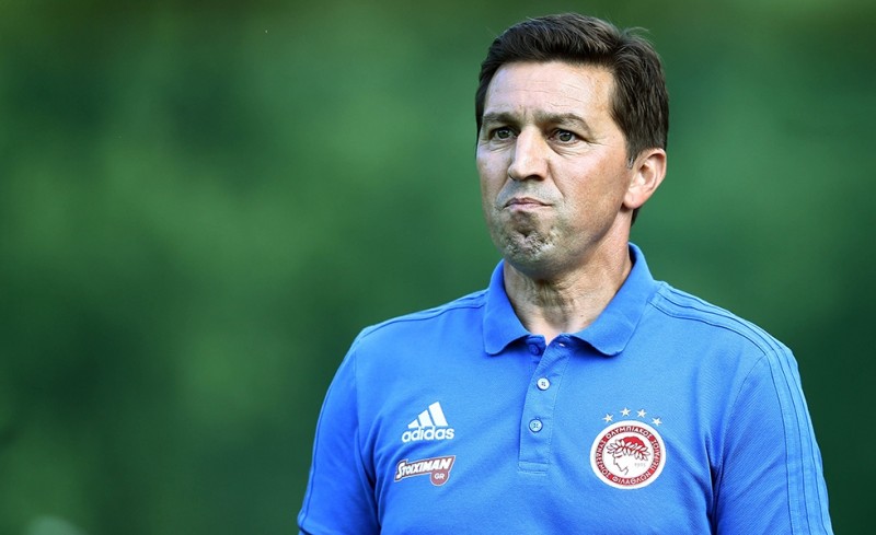 Τους θέλει στο Βέλγιο...