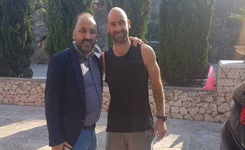 Διακοπές στη Λευκάδα ο Σπανούλης!